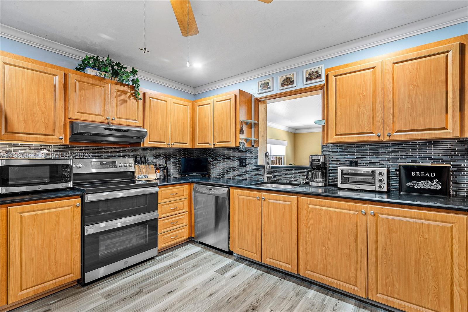 PALM-AIRE VILLAGE 2ND SEC - Residential