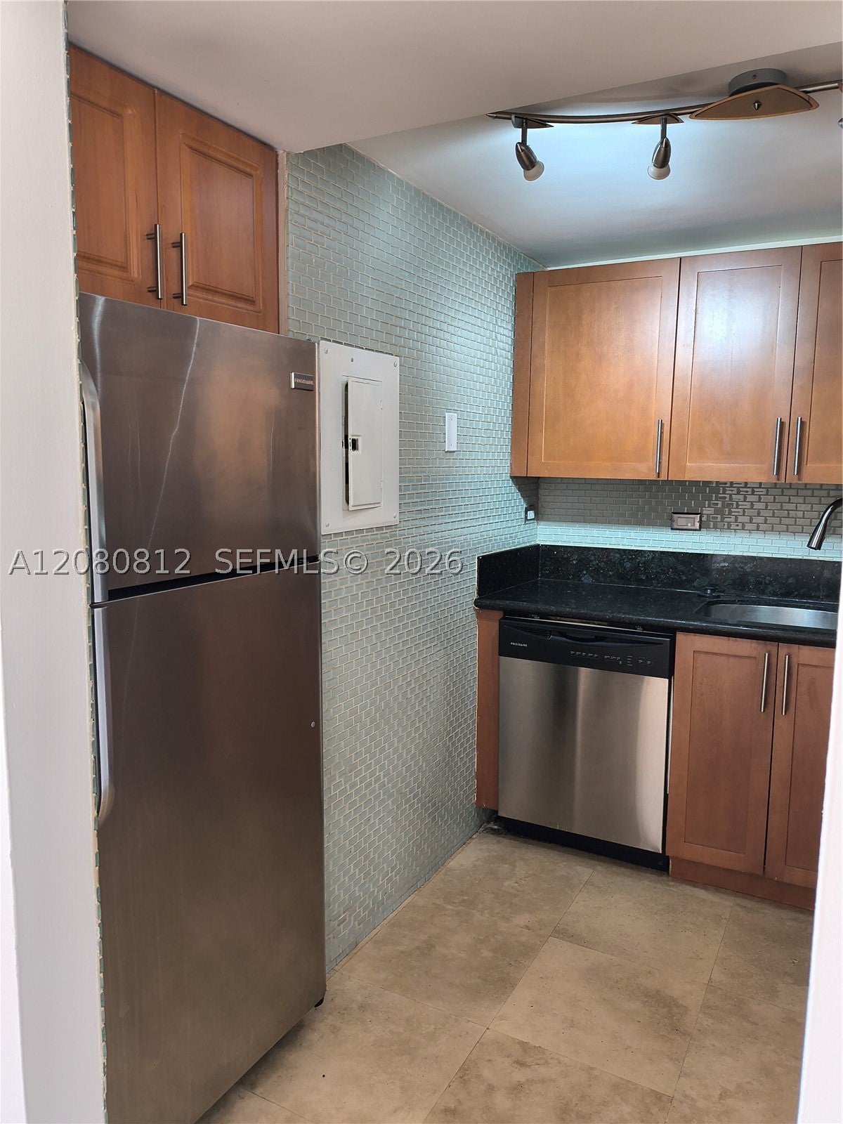 1740 NW N River Dr 120, Miami FL 33125