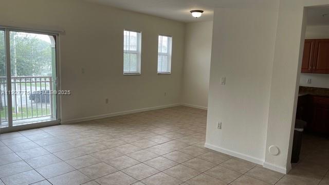 PROMENADE SHORES AT DORAL - Residential