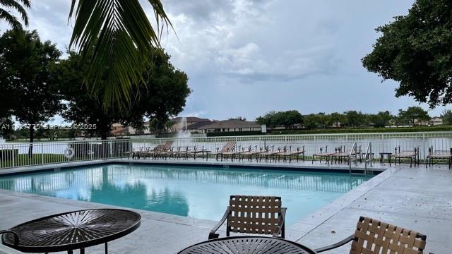 PROMENADE SHORES AT DORAL - Residential