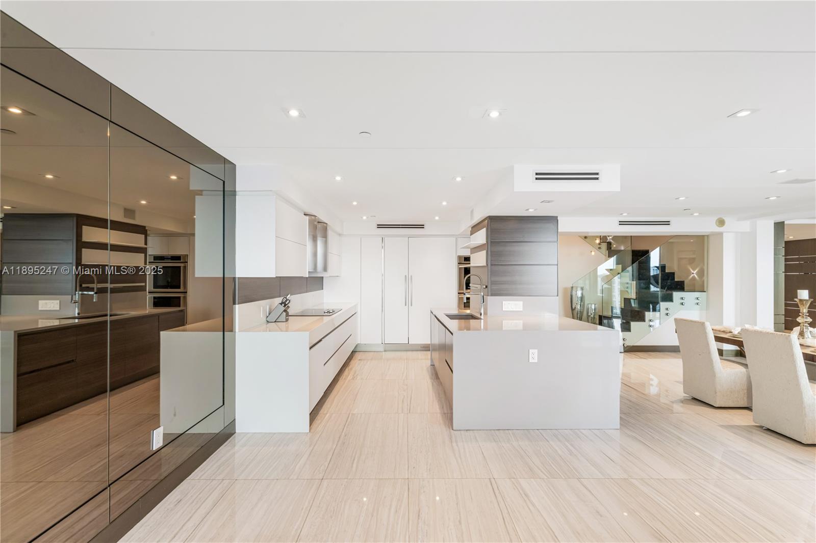 THE PENINSULA II CONDO - Residential