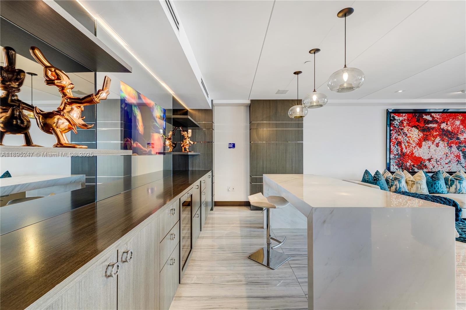 THE PENINSULA II CONDO - Residential