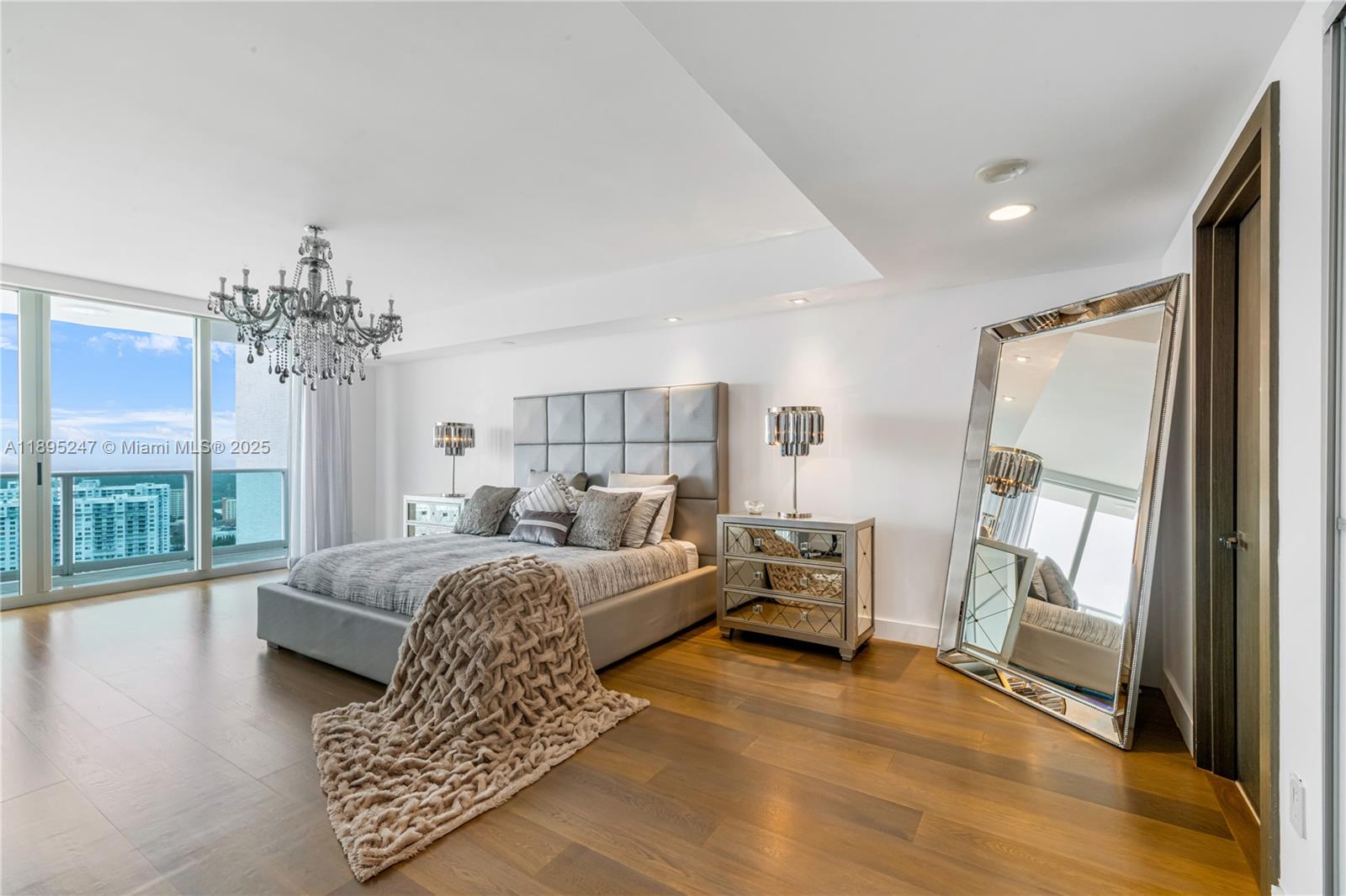 THE PENINSULA II CONDO - Residential