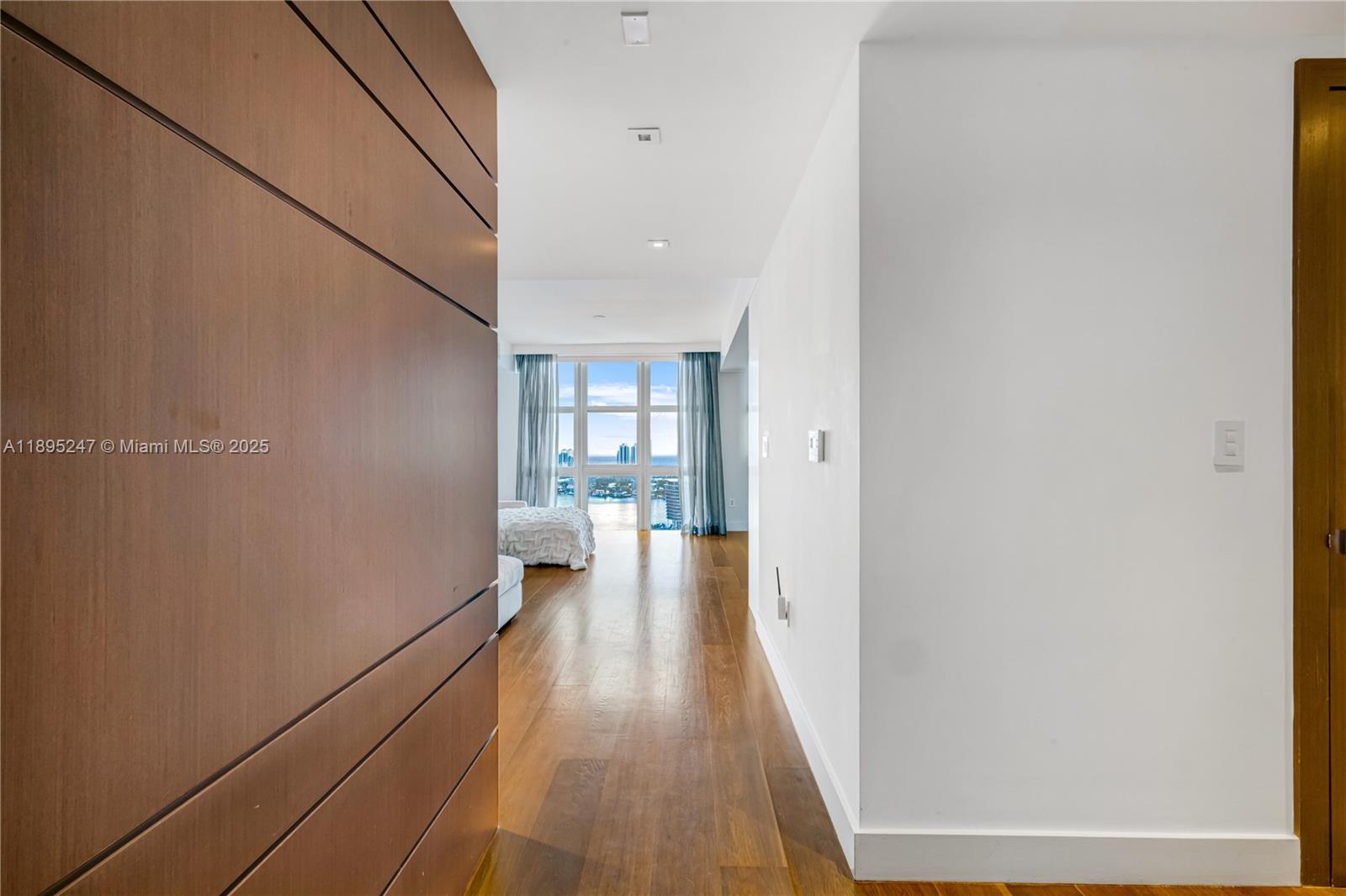 THE PENINSULA II CONDO - Residential