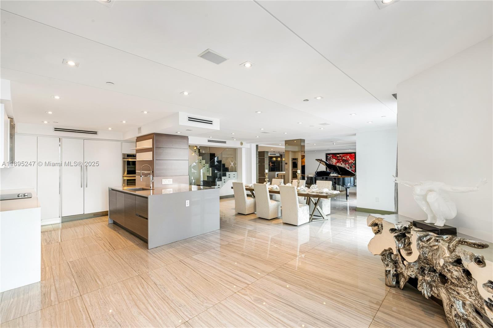 THE PENINSULA II CONDO - Residential