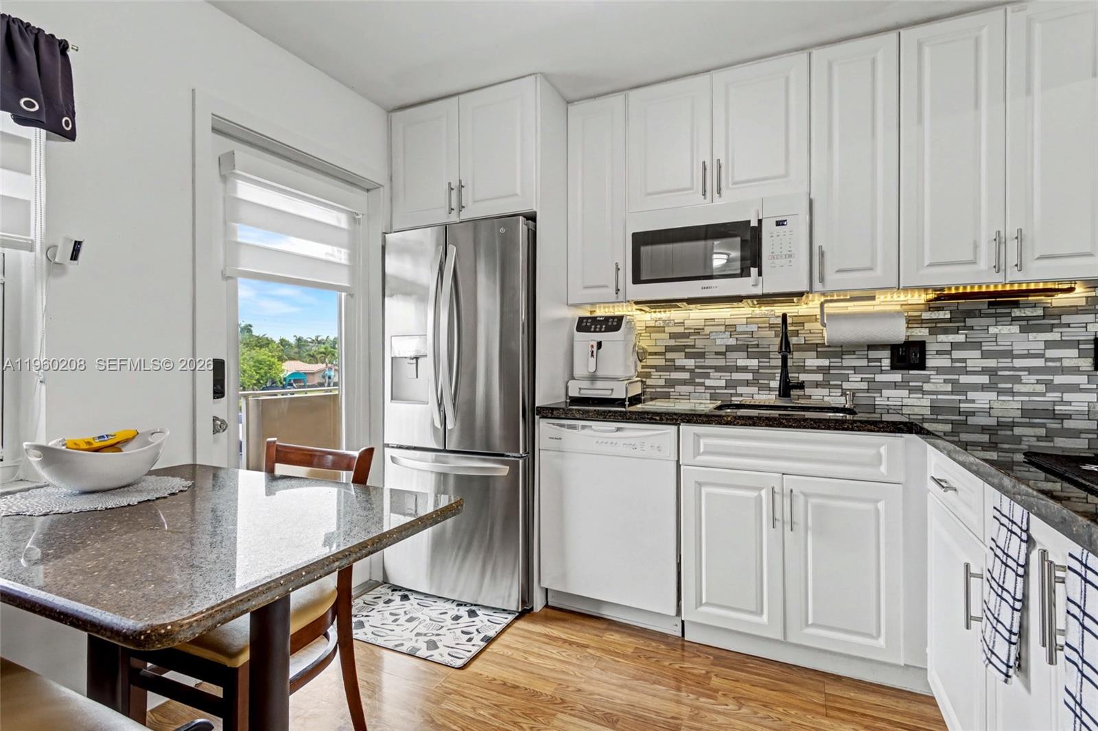 HILLCREST COUNTRY CLUB AP - Residential