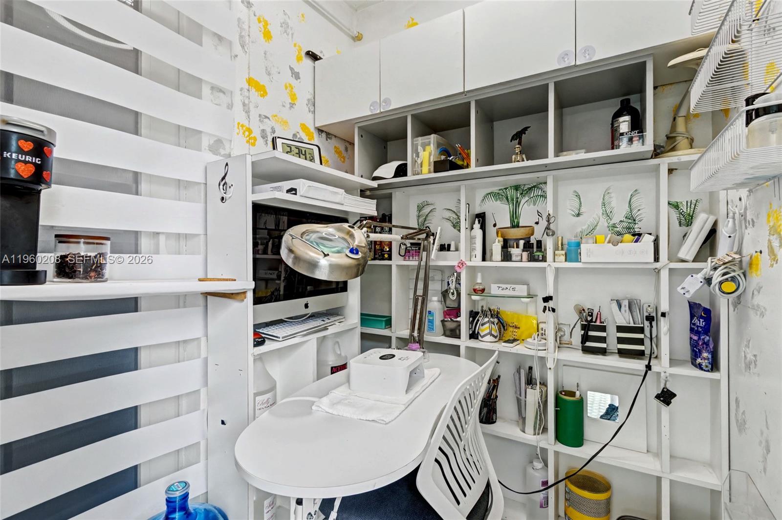 HILLCREST COUNTRY CLUB AP - Residential