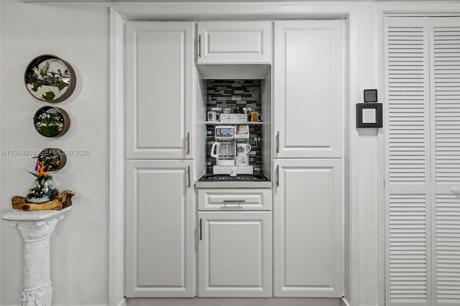 HILLCREST COUNTRY CLUB AP - Residential