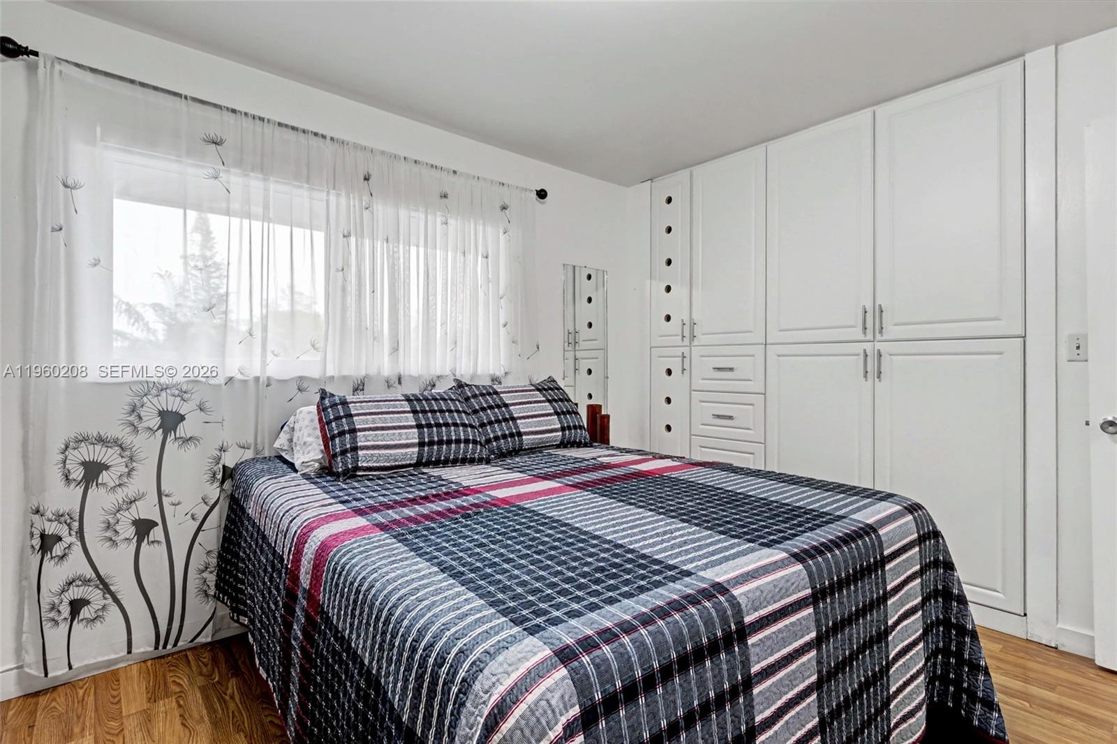 HILLCREST COUNTRY CLUB AP - Residential