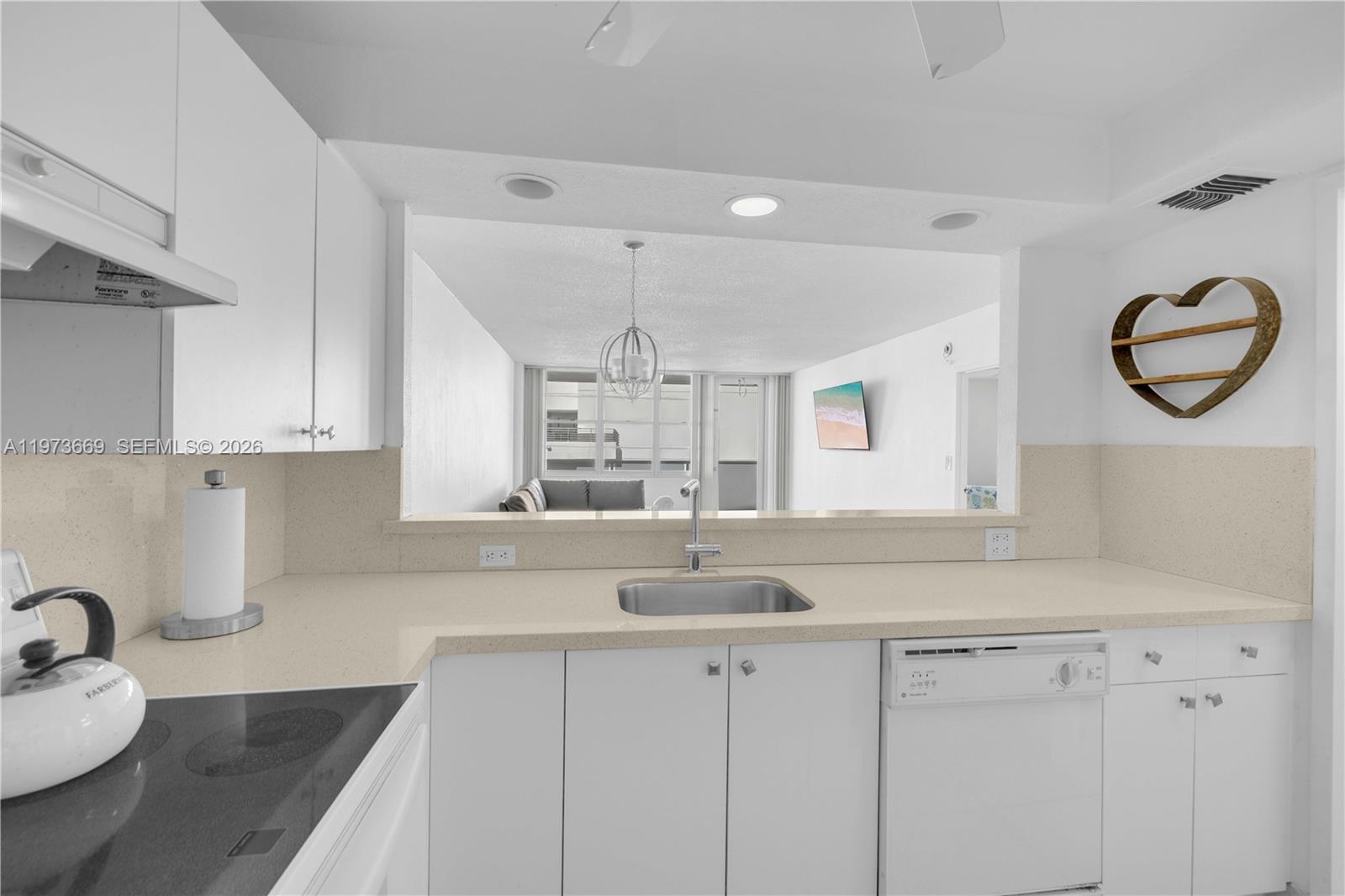 SEA AIR TOWERS CONDO - Residential