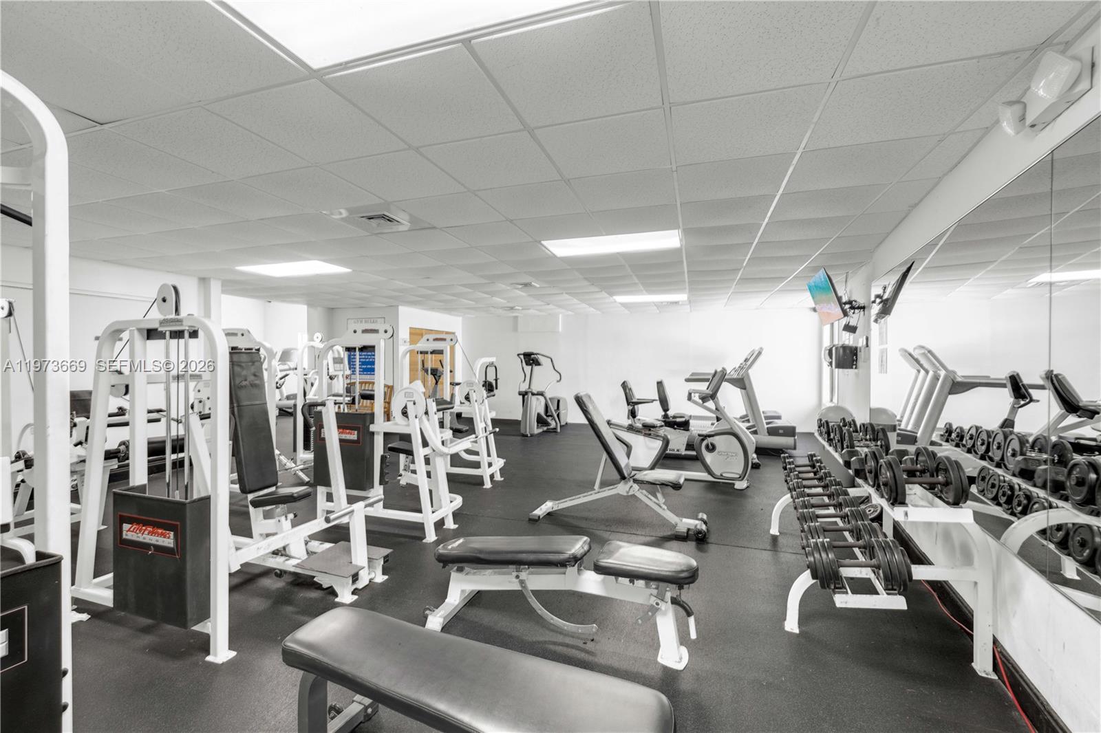 SEA AIR TOWERS CONDO - Residential