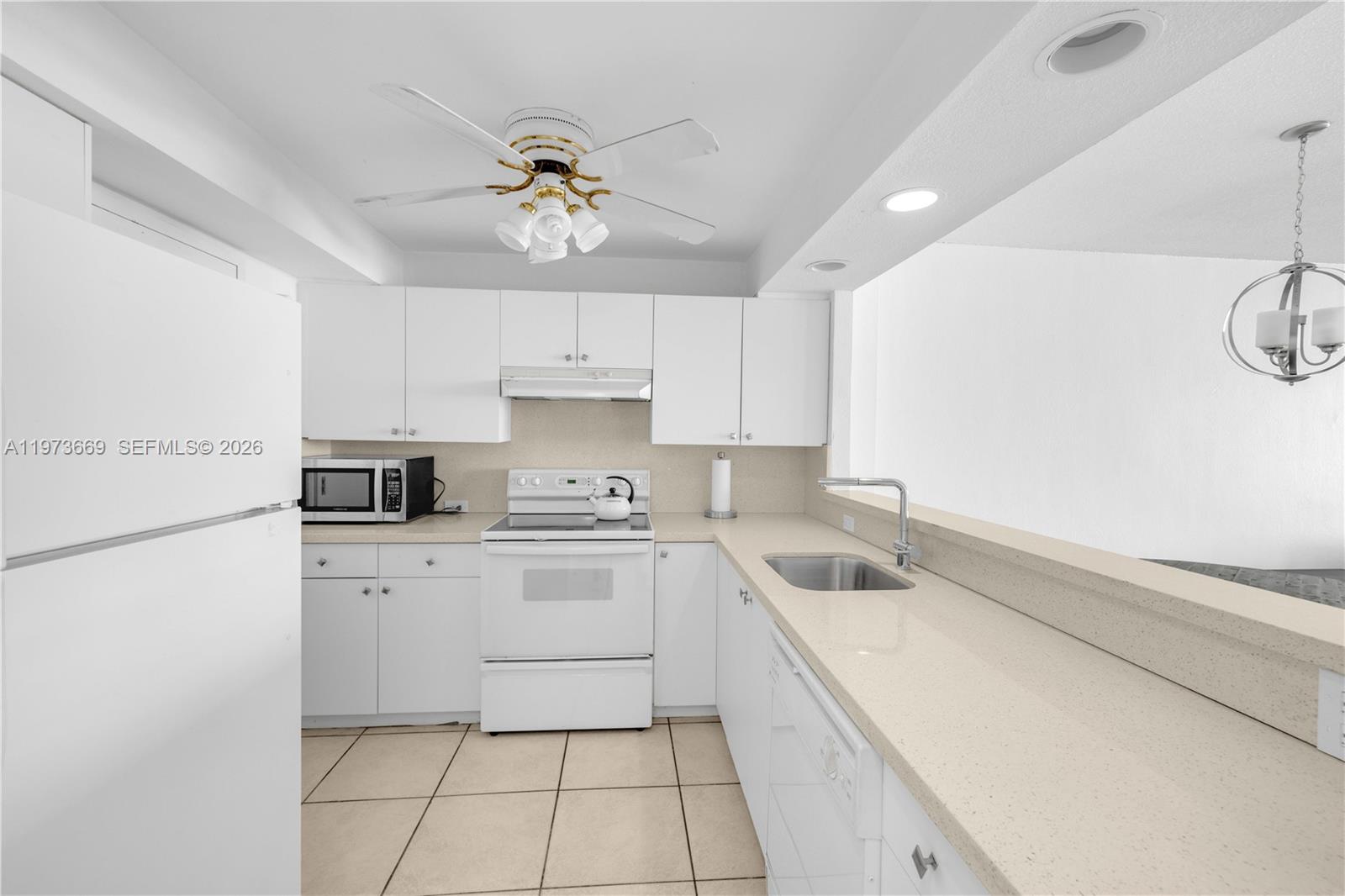 SEA AIR TOWERS CONDO - Residential