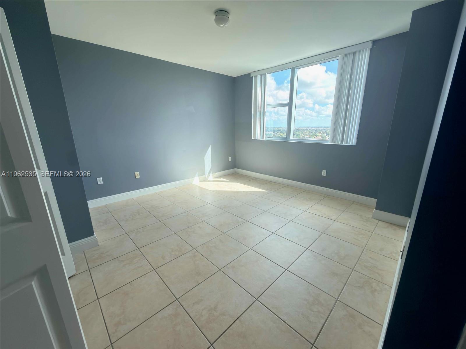 TAO SAWGRASS CONDOMINIUM - Residential