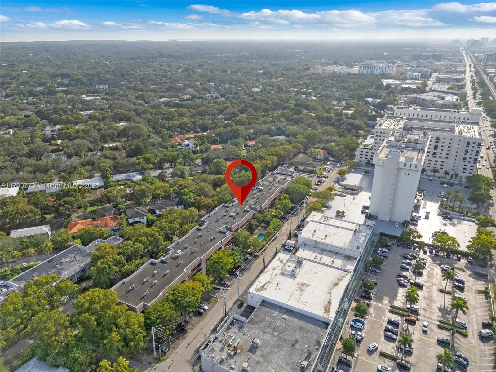 Coral Gables, Florida 33146, United States, 1 Bedroom Bedrooms, ,1 BathroomBathrooms,Residential,Pending,12709