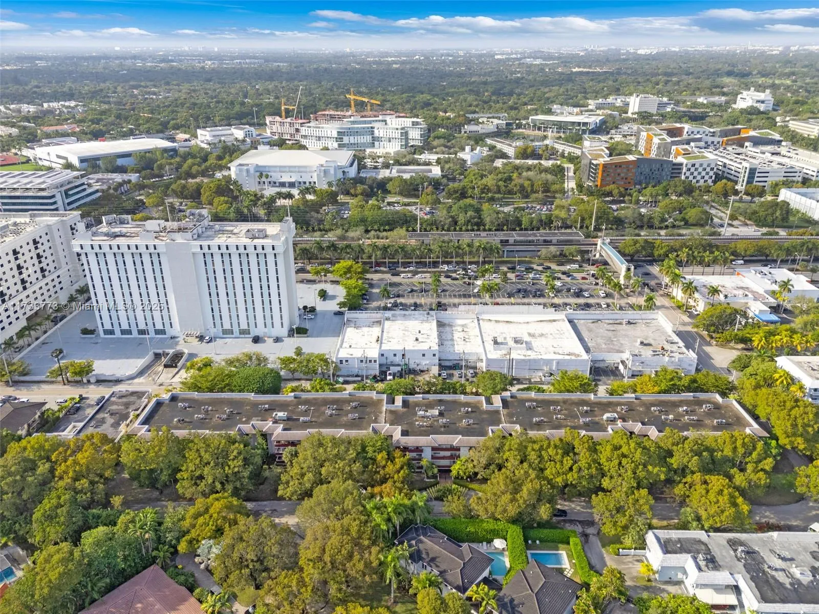 Coral Gables, Florida 33146, United States, 1 Bedroom Bedrooms, ,1 BathroomBathrooms,Residential,Pending,12709