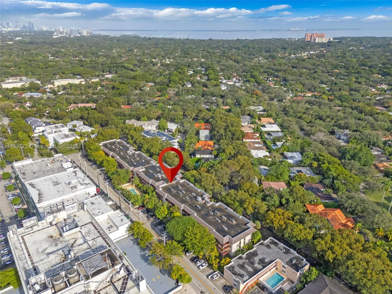 Coral Gables, Florida 33146, United States, 1 Bedroom Bedrooms, ,1 BathroomBathrooms,Residential,Pending,12709