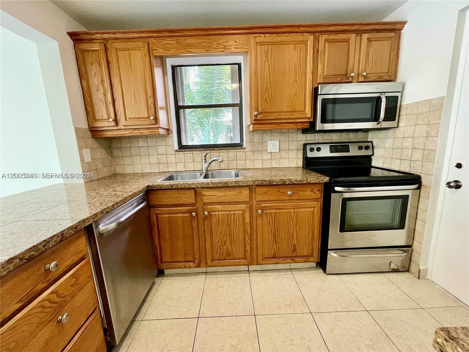 2320 S Cypress Bend Dr 204
