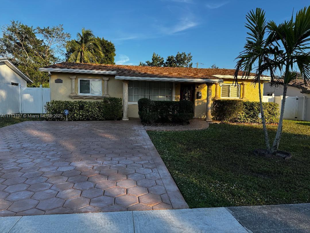Rental Property at 2209 N 41st Ave 2209, Hollywood, Broward County, Florida - Bedrooms: 3 
Bathrooms: 3  - $3,500 MO.