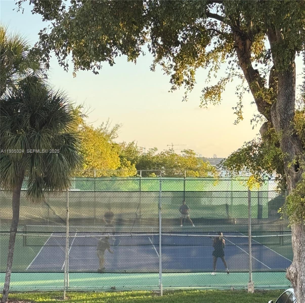 ARLEN HOUSE CONDO - Residential