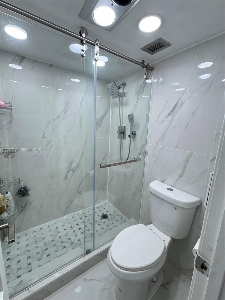 ARLEN HOUSE CONDO - Residential