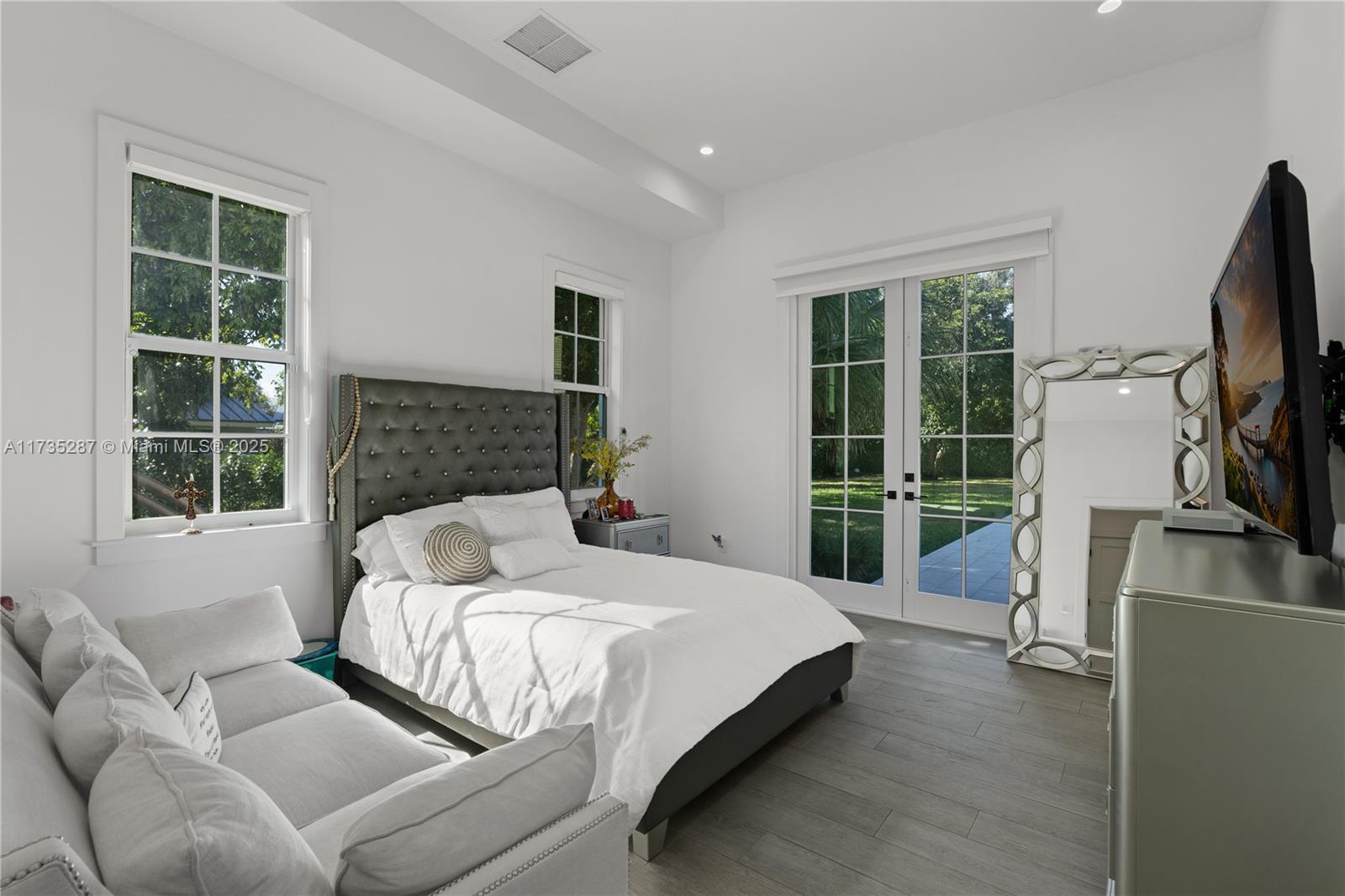 HAWLEY HEIGHTS - Residential