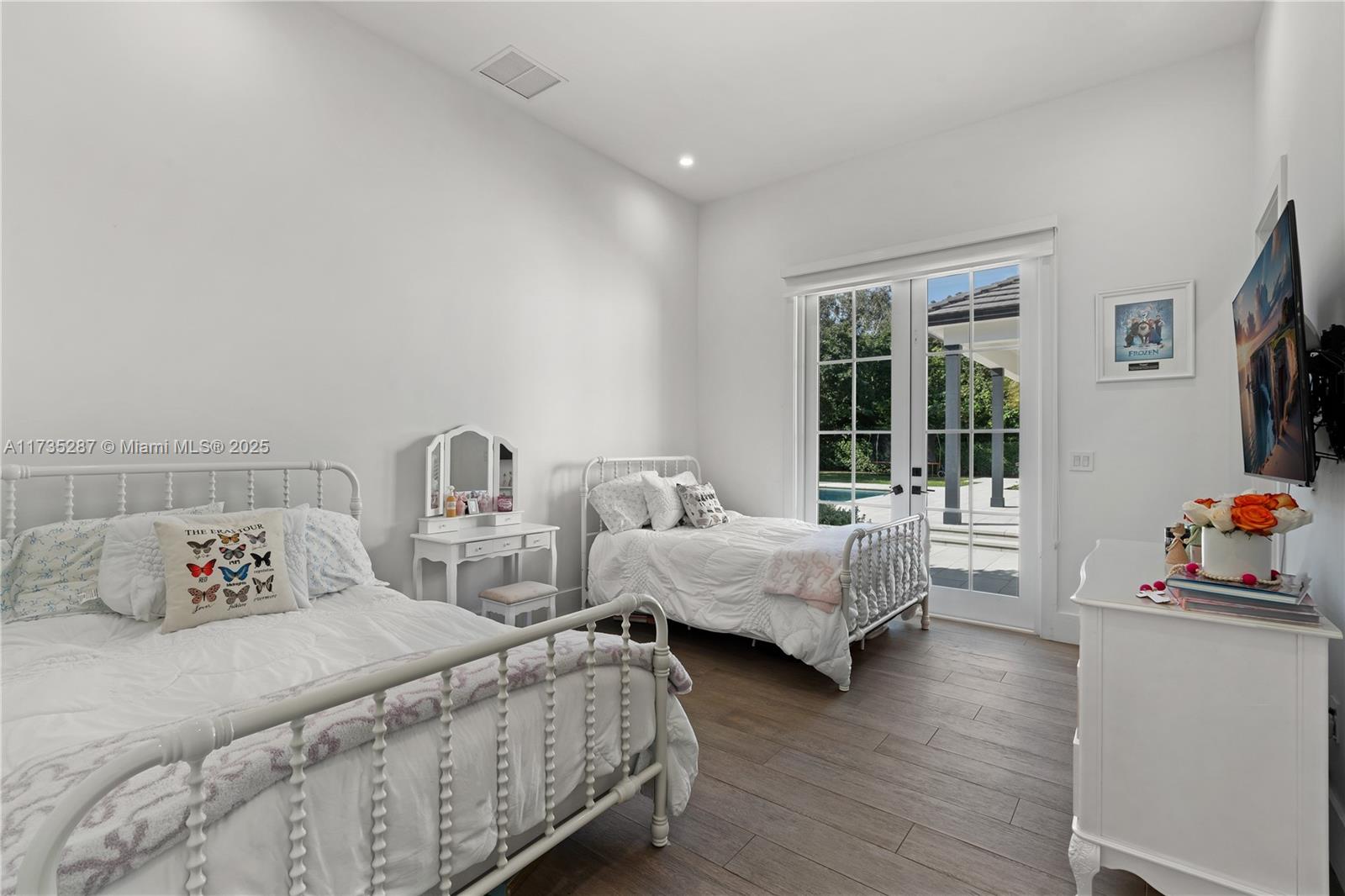 HAWLEY HEIGHTS - Residential
