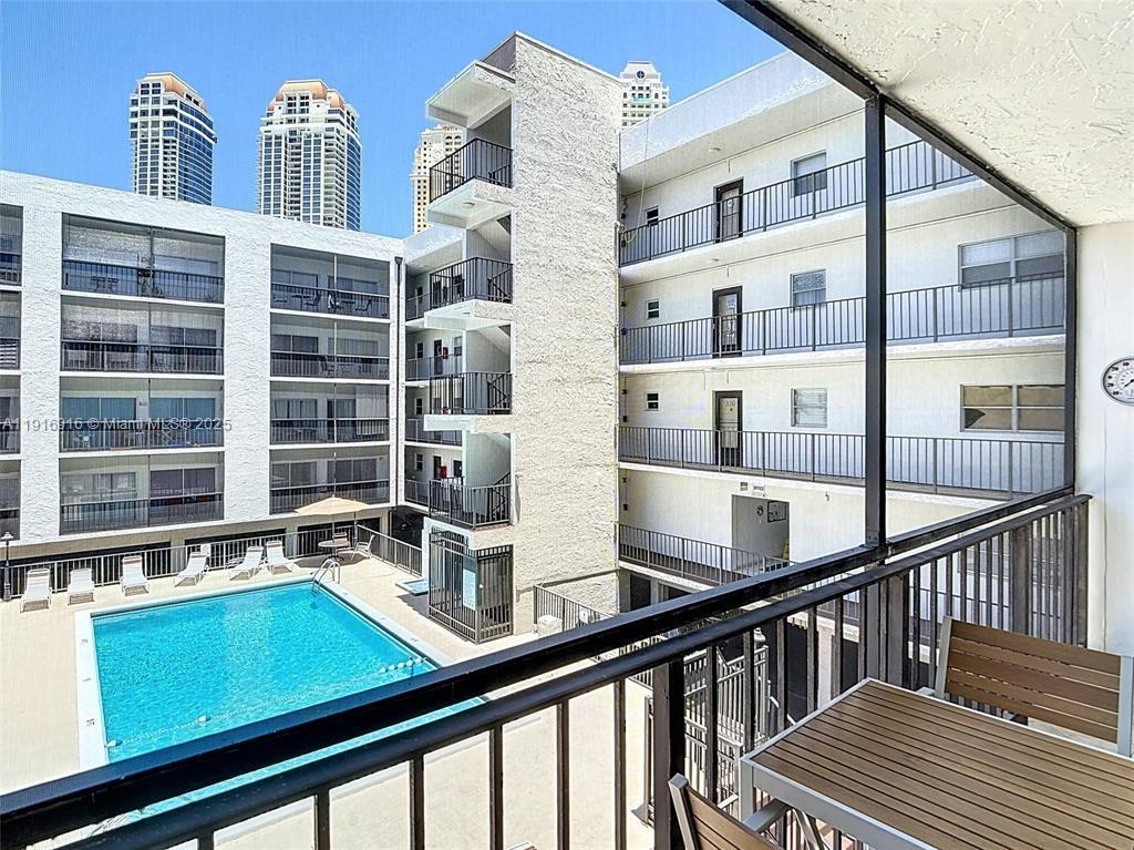 LE CARTIER CONDO - Residential