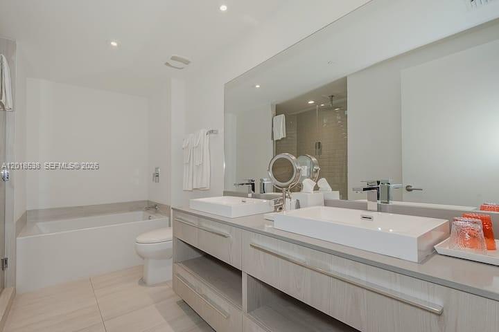 4010 SOUTH OCEAN CONDO - Residential