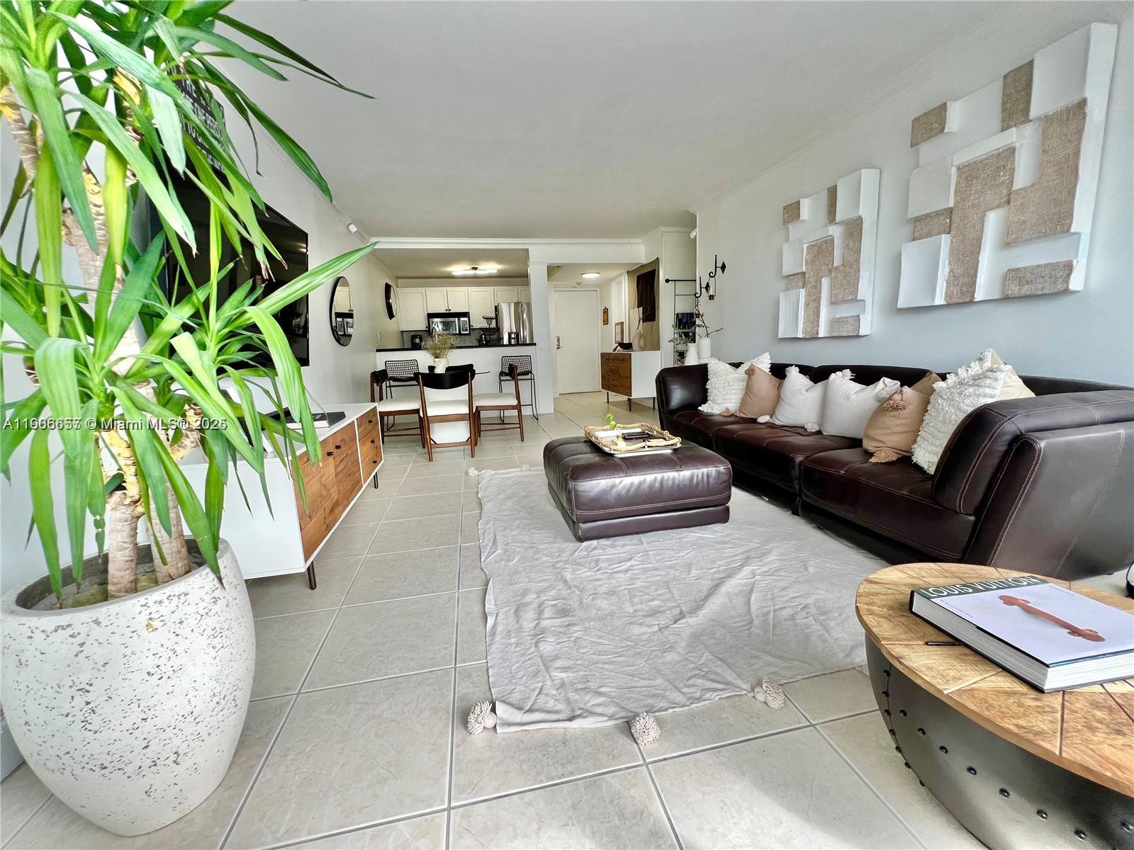 CHARTER CLUB CONDO - Residential Lease