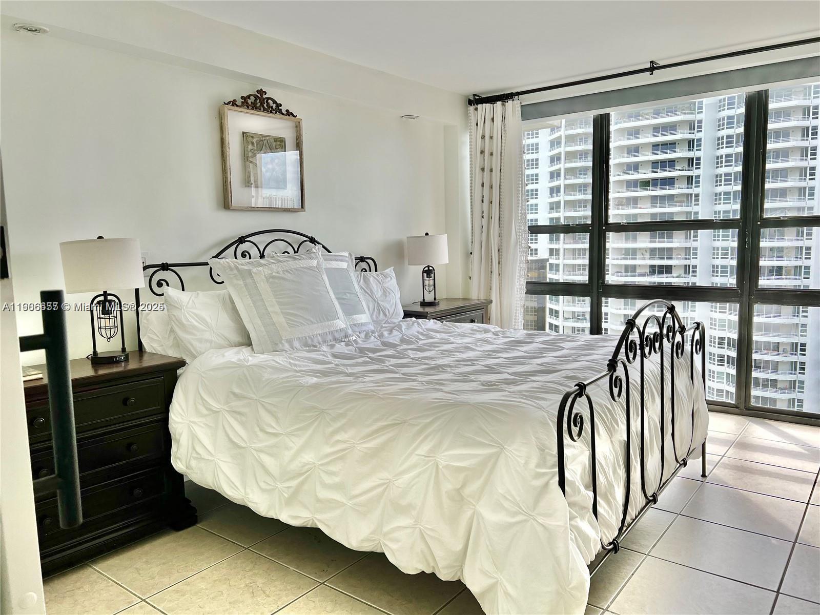 CHARTER CLUB CONDO - Residential Lease