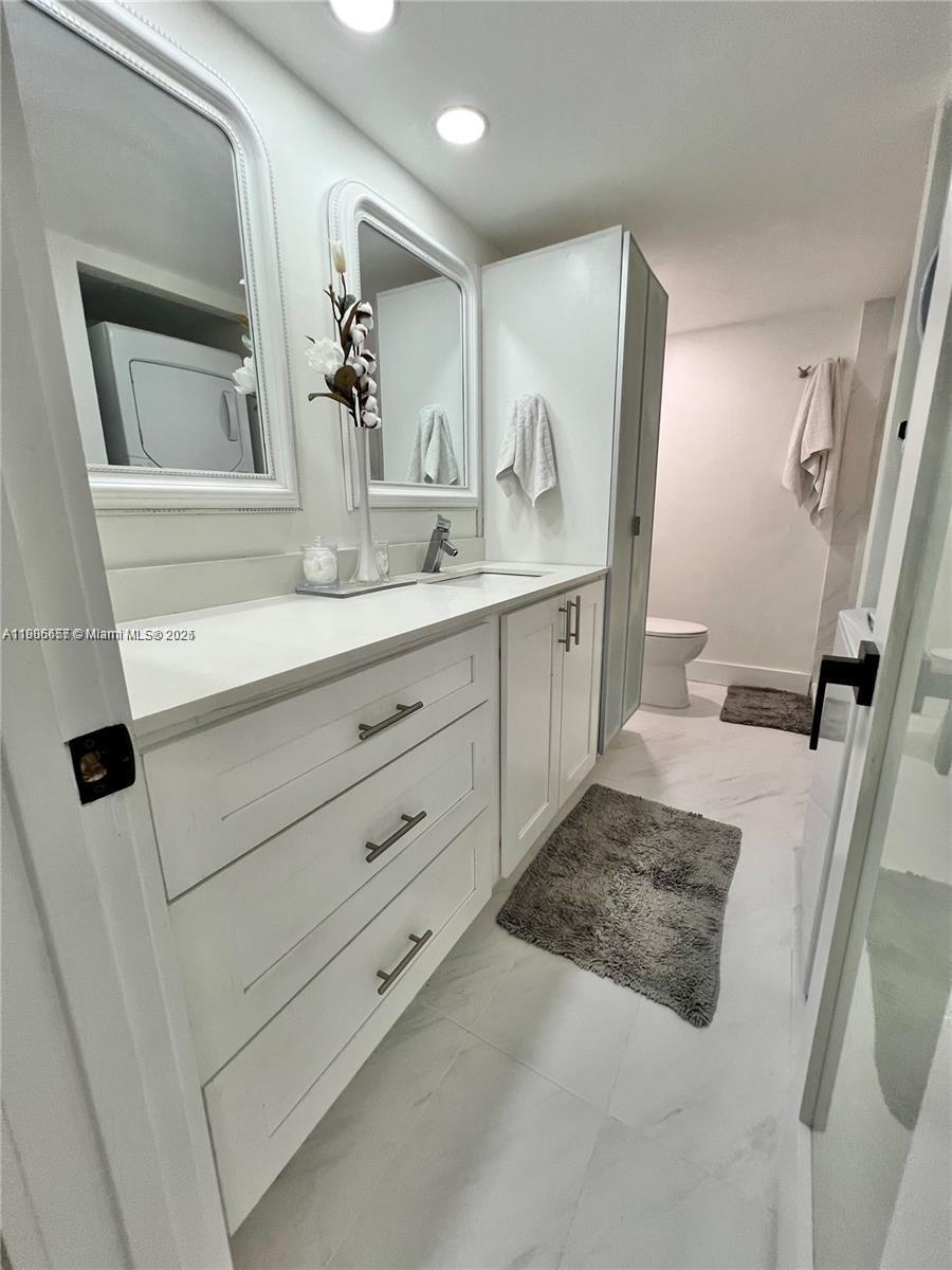 CHARTER CLUB CONDO - Residential Lease