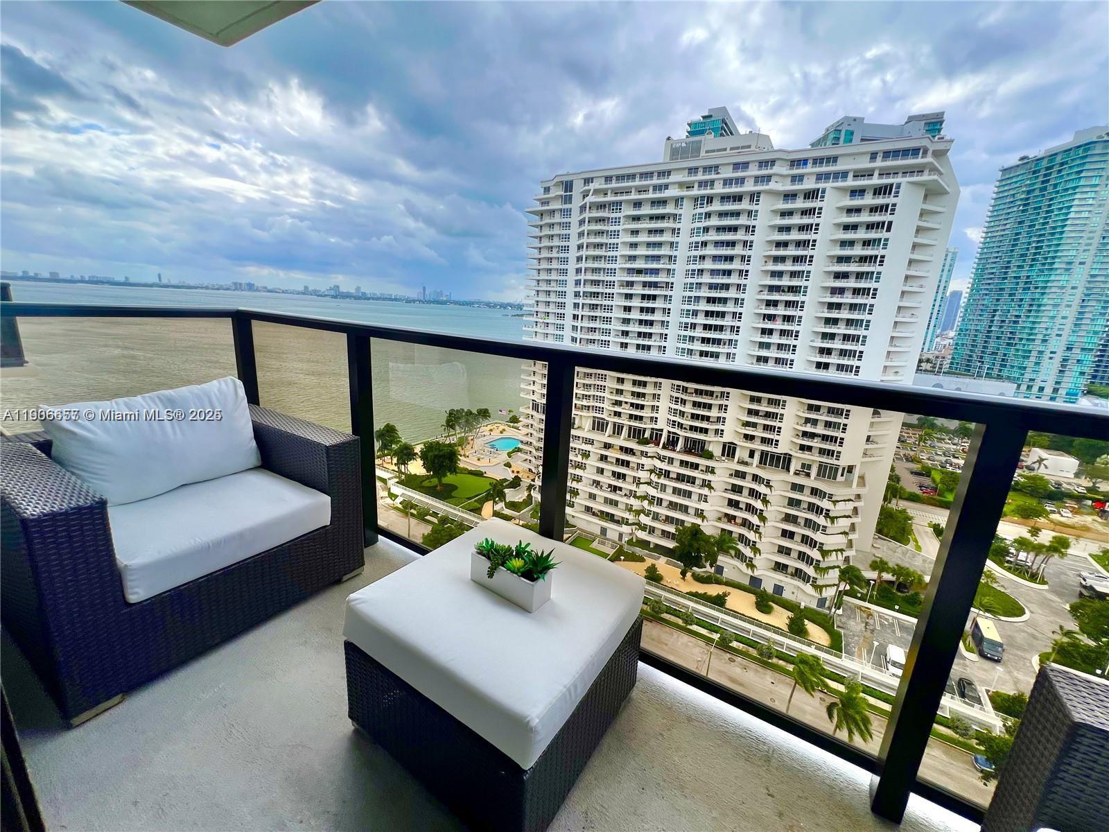 CHARTER CLUB CONDO - Residential Lease