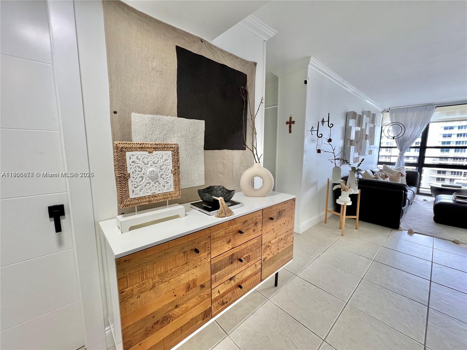 CHARTER CLUB CONDO - Residential Lease