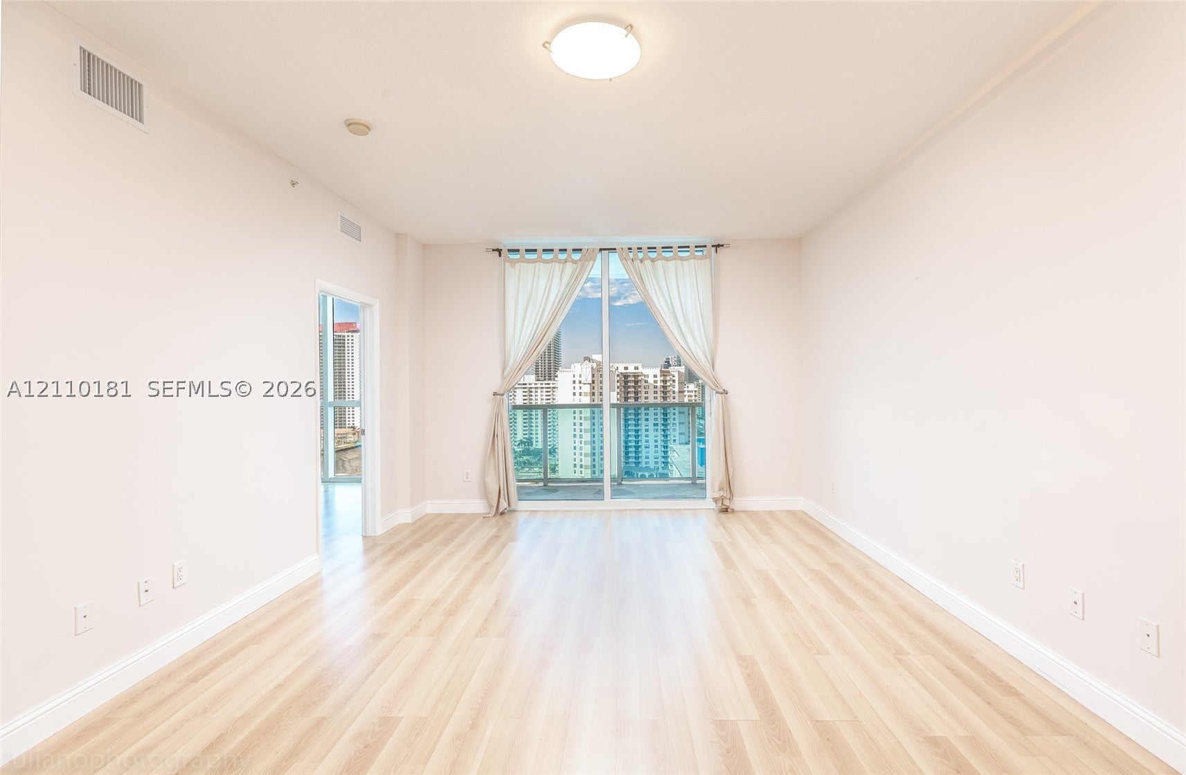 1945 S Ocean Dr 1610