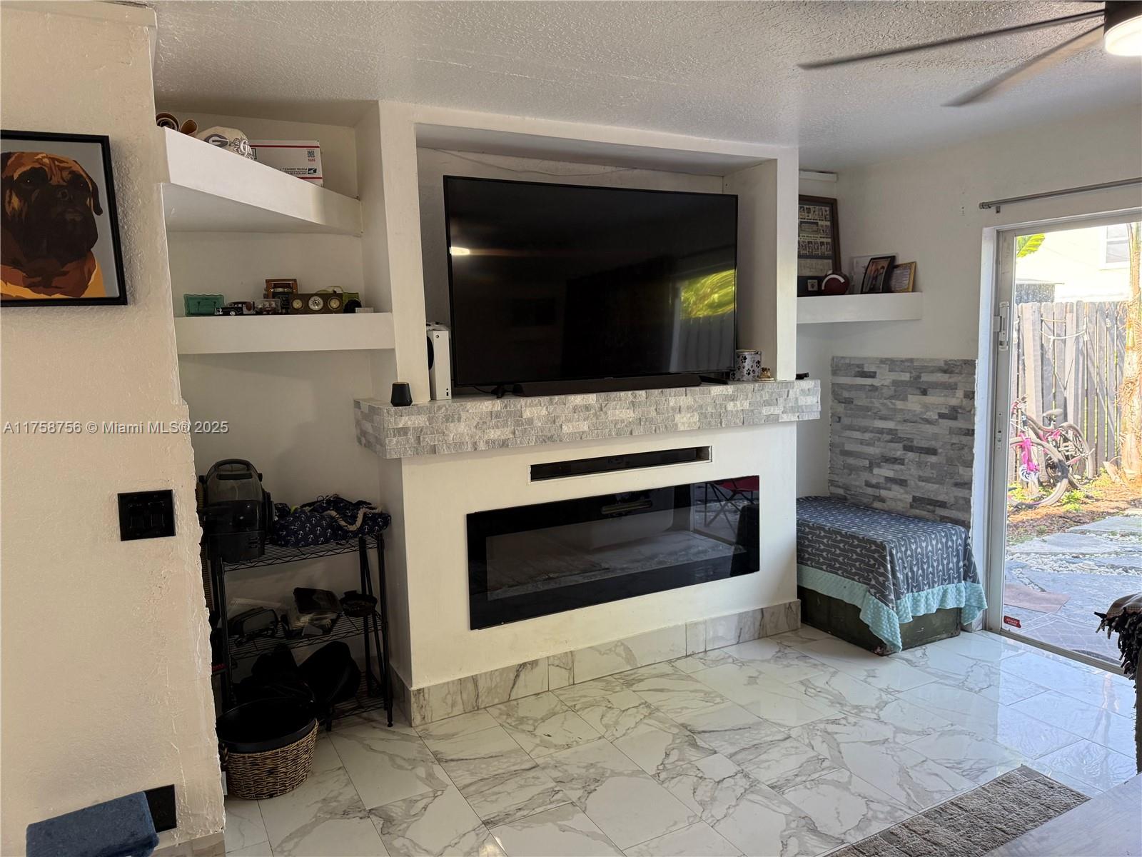 KENWOOD - Residential
