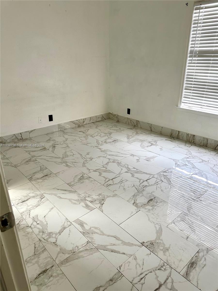 KENWOOD - Residential