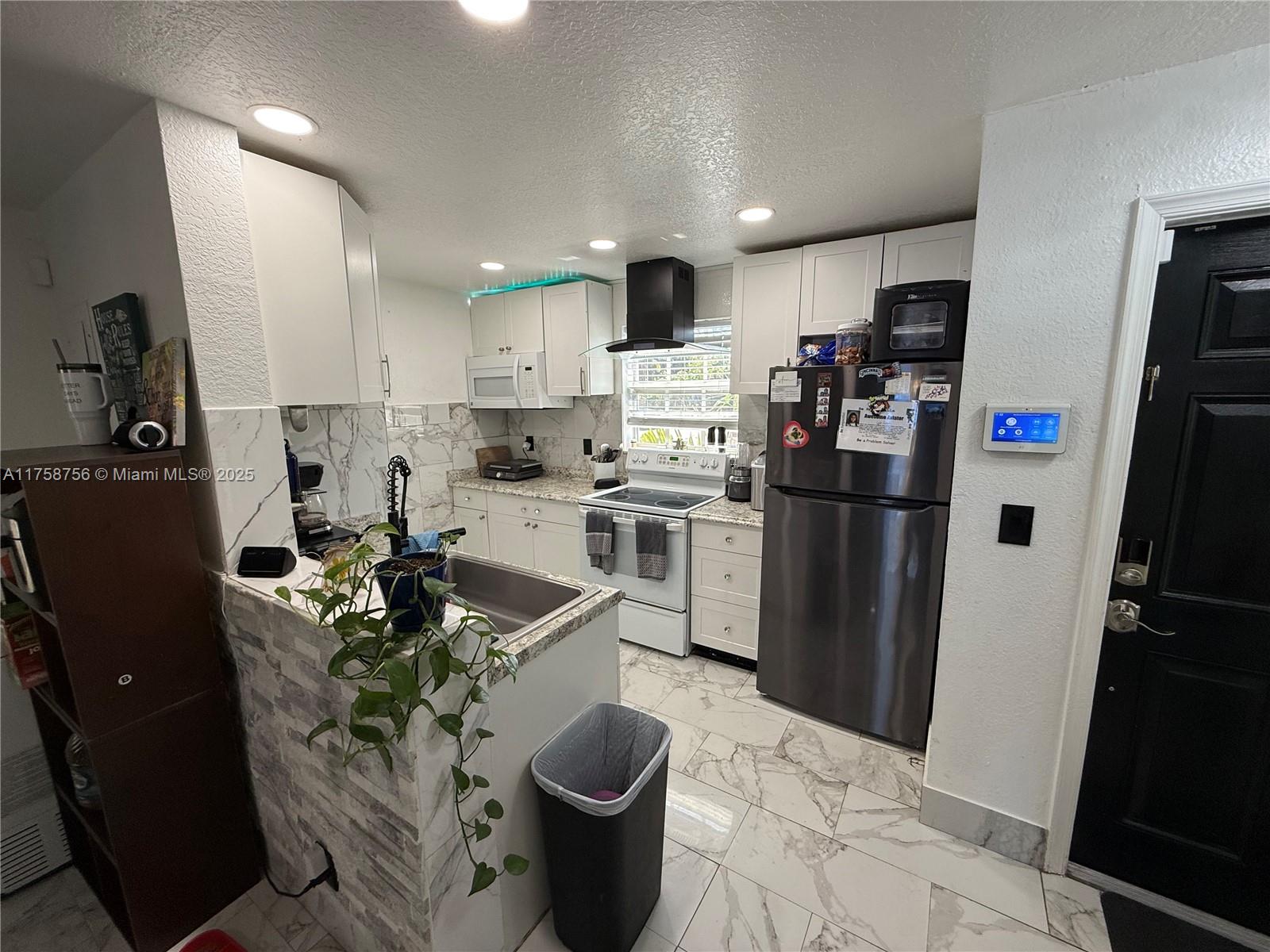 KENWOOD - Residential