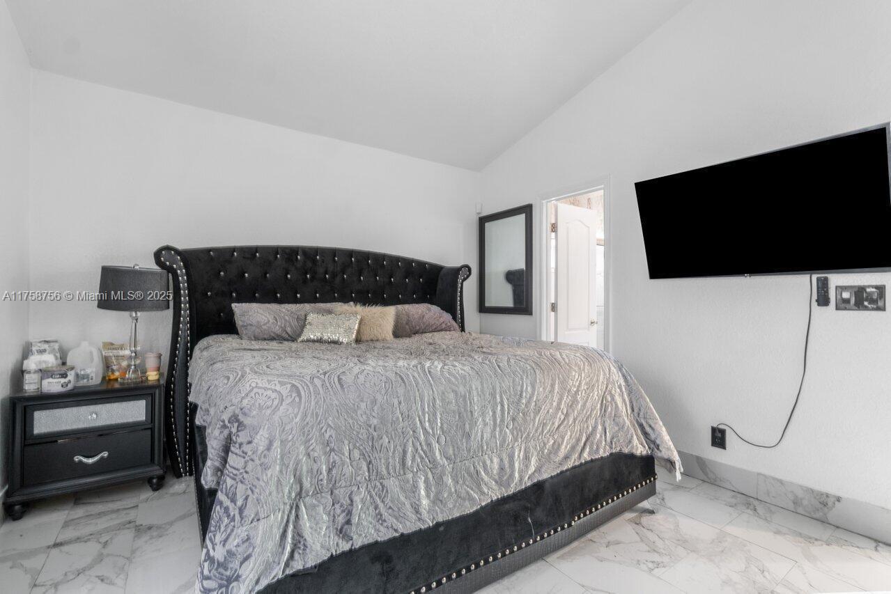 KENWOOD - Residential