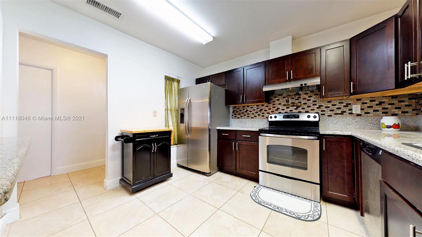 GREEN HILLS PARK WEST NO - Residential