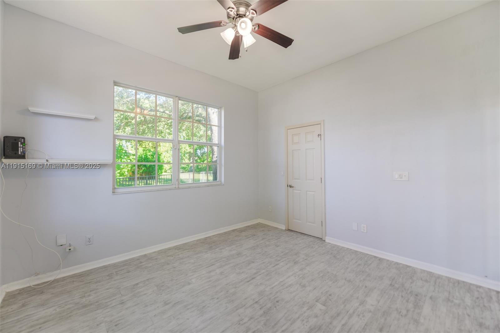 EAGLE POINT - Residential