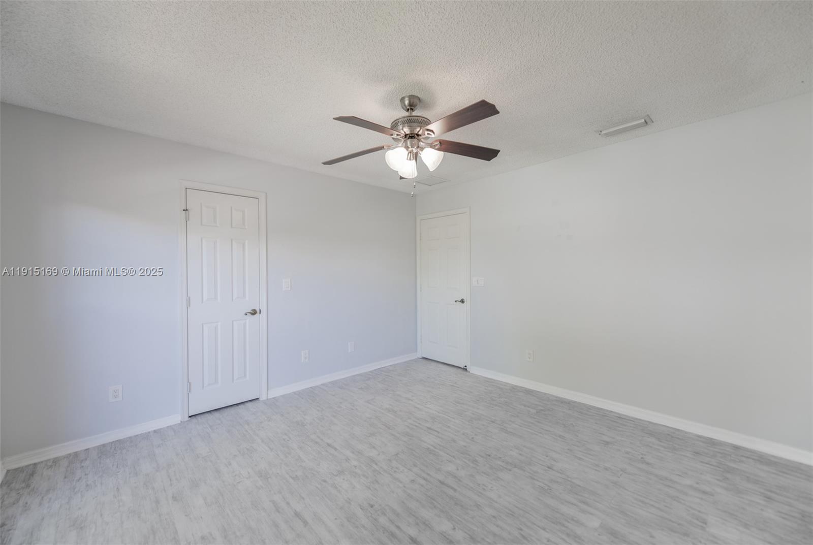 EAGLE POINT - Residential