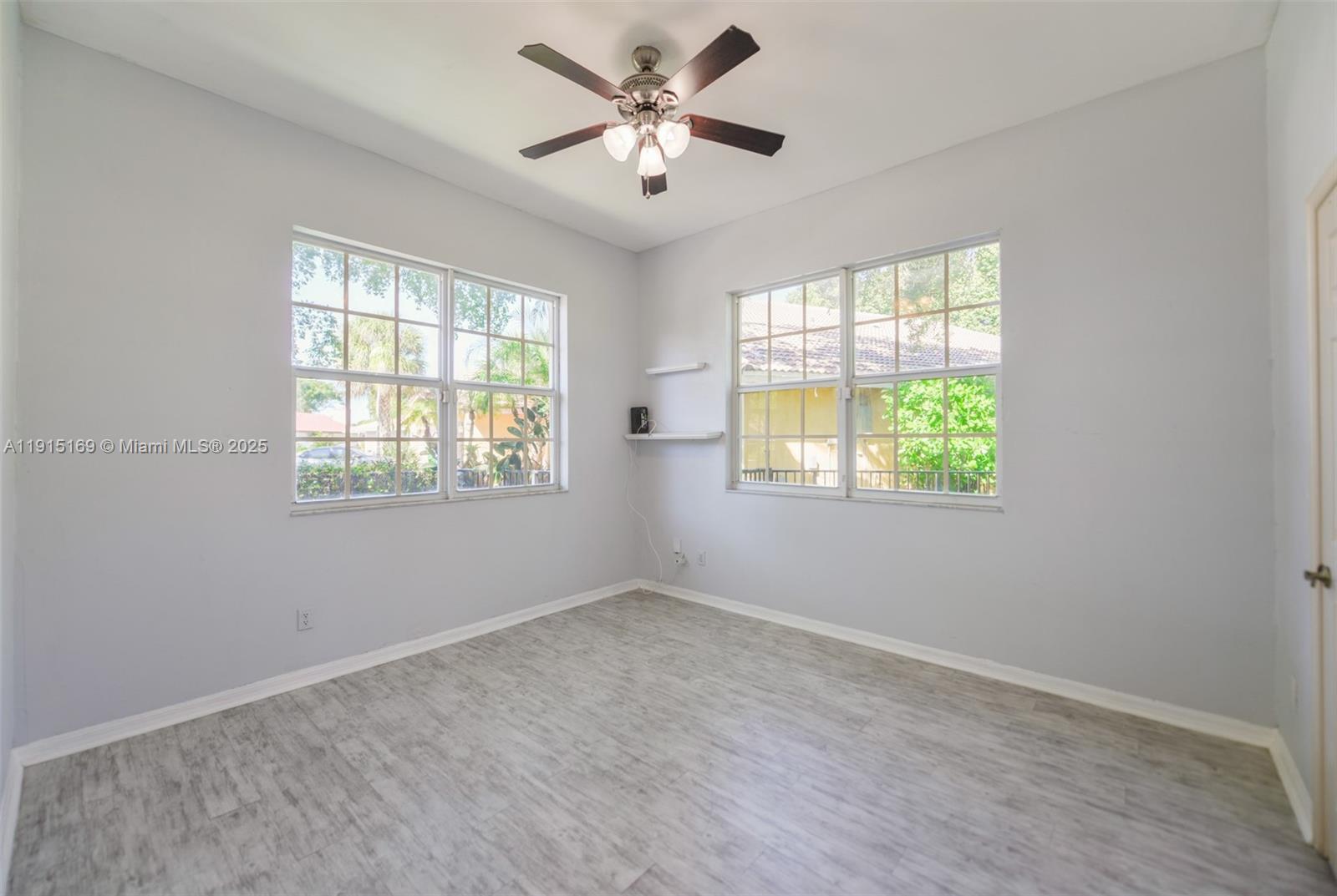 EAGLE POINT - Residential