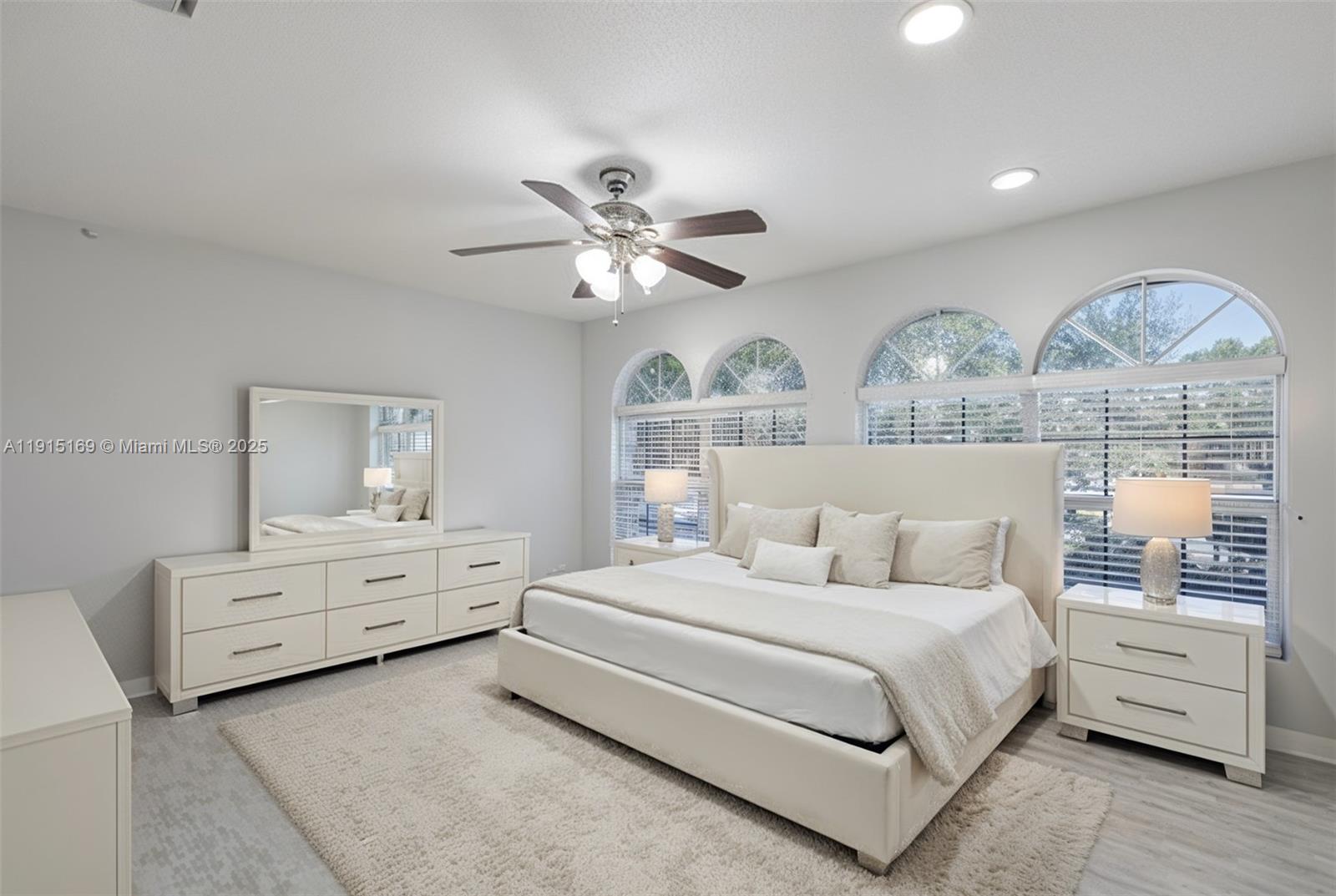 EAGLE POINT - Residential