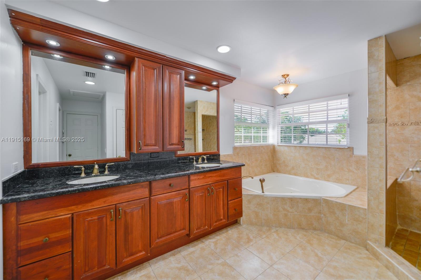 EAGLE POINT - Residential