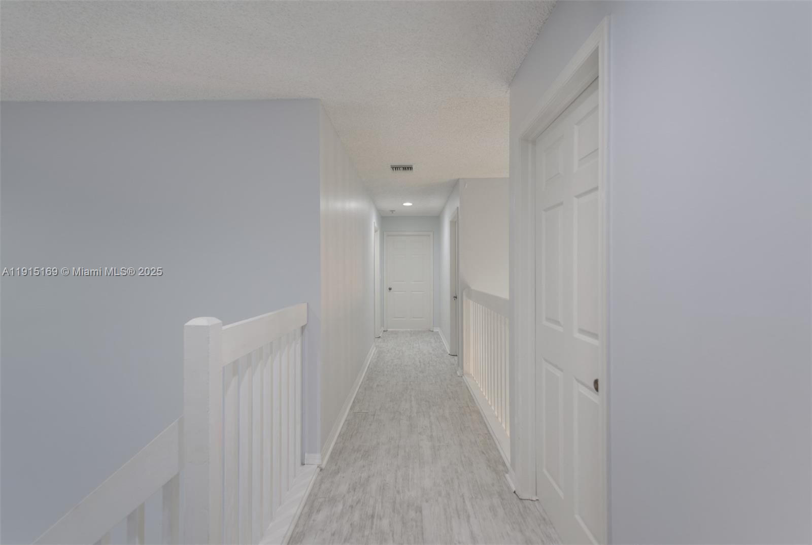 EAGLE POINT - Residential