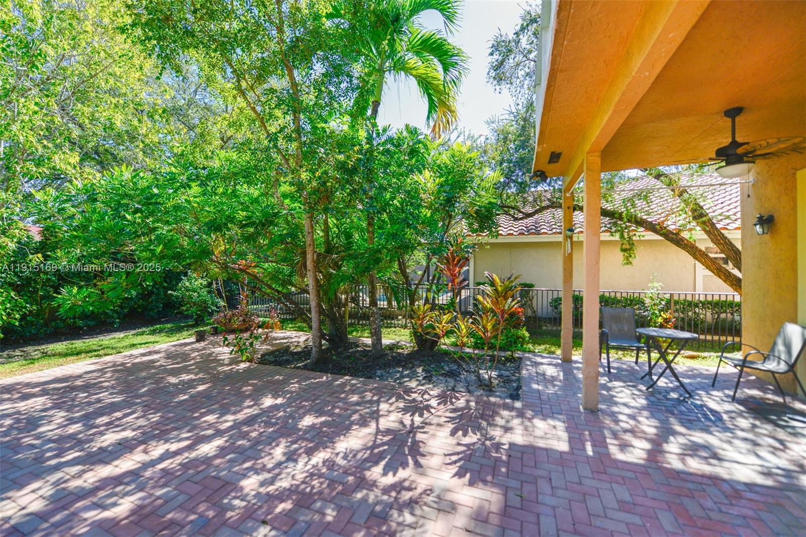 EAGLE POINT - Residential