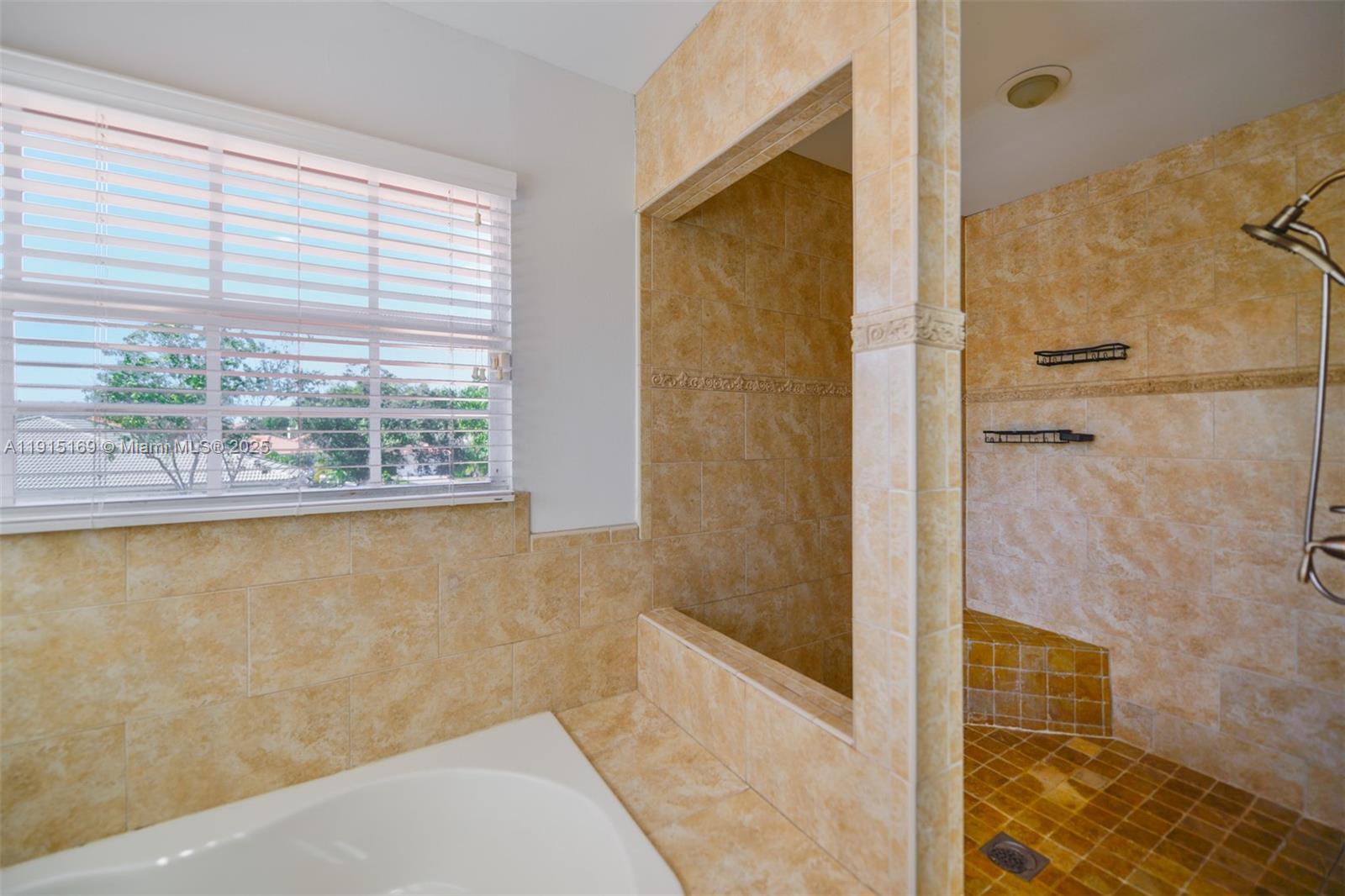 EAGLE POINT - Residential