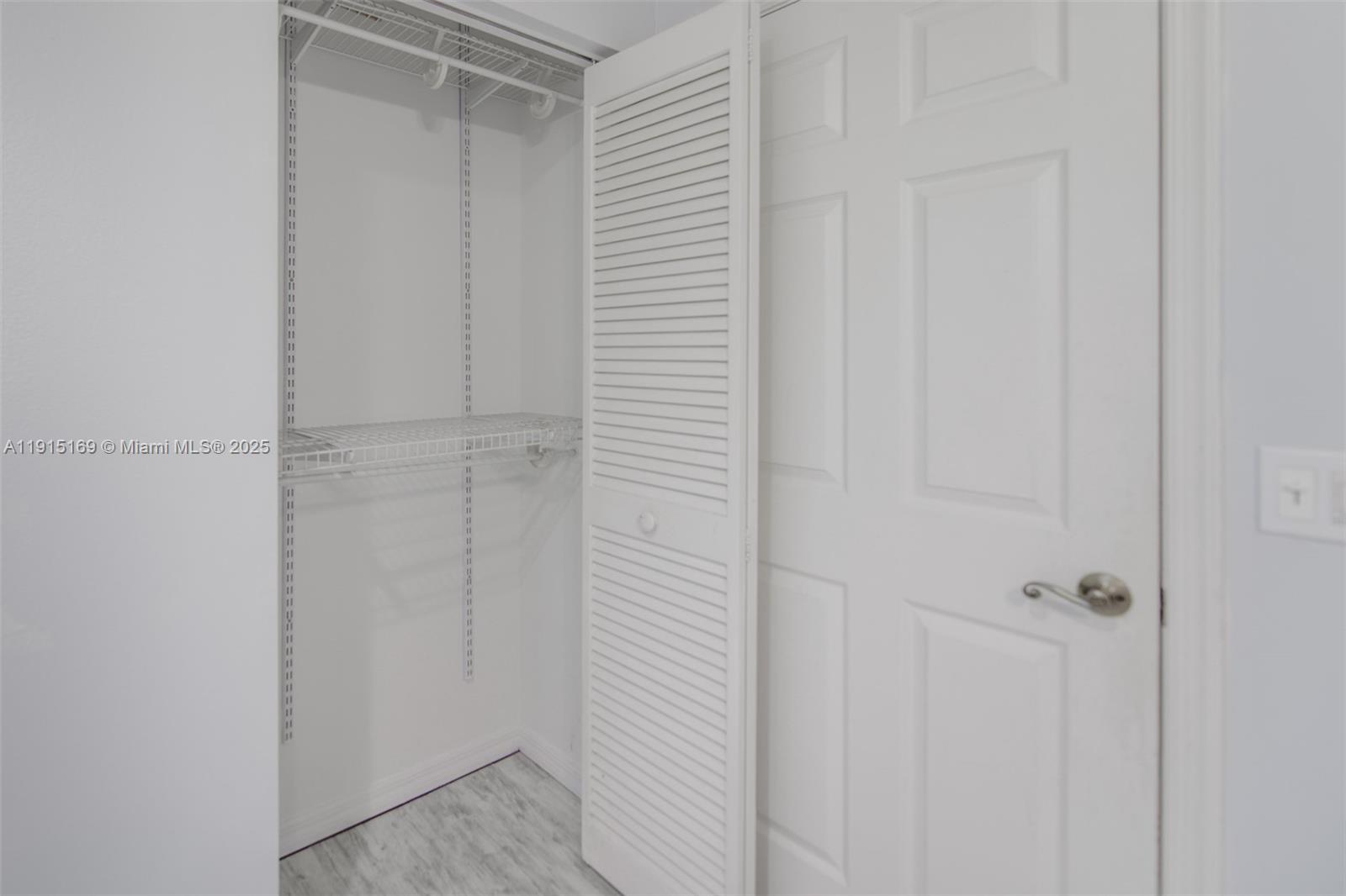 EAGLE POINT - Residential