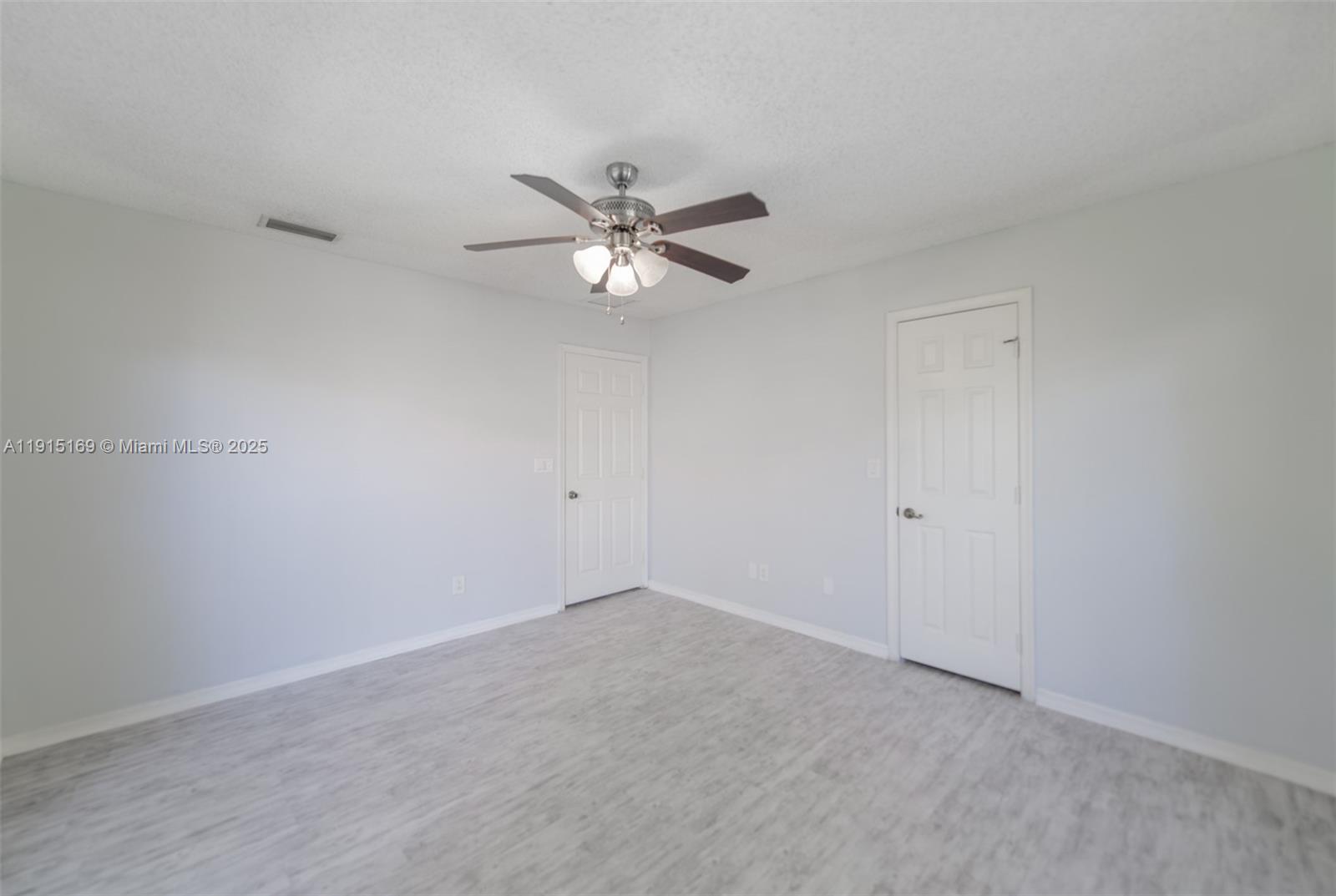 EAGLE POINT - Residential