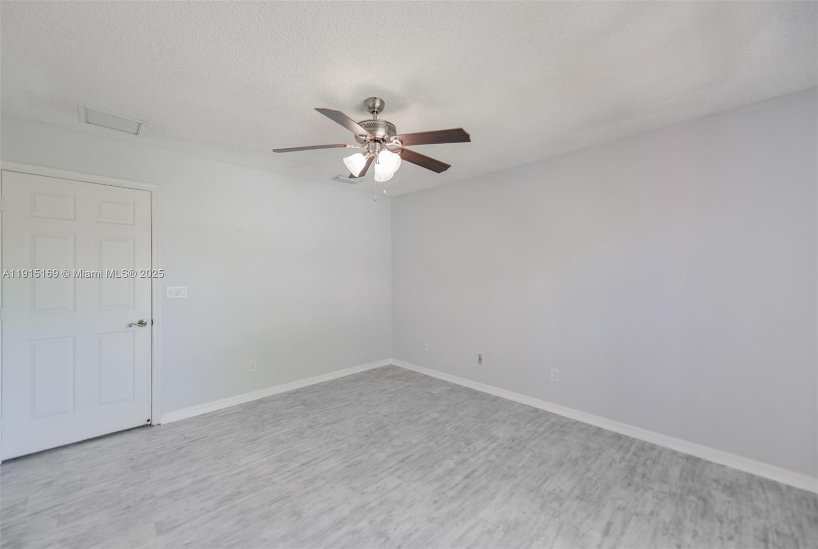 EAGLE POINT - Residential